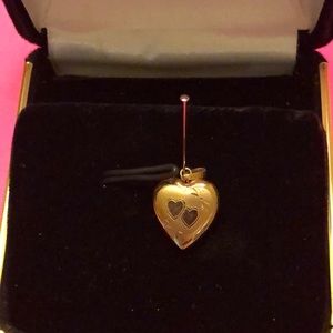Heart locket